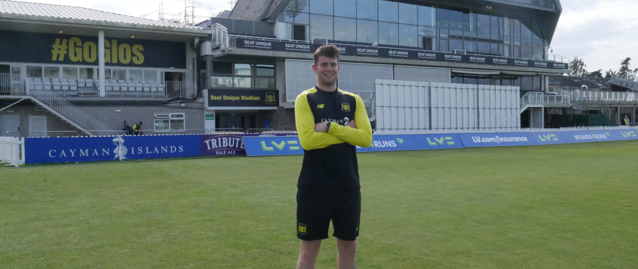 Leg spinning all-rounder Ed Middleton signs for Gloucestershire on ...